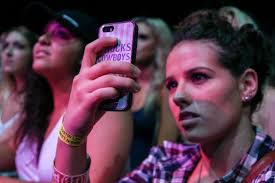 Luke Bryan parties hard at Irvine Meadows