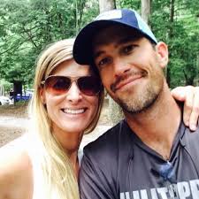 April Helton (@AprilHelton4)