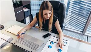 Our permanent, temporary and contract financial analyst roles are updated daily. What Can You Do With An Economics Degree Top Universities