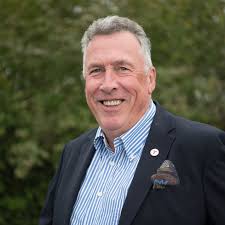 Tom Knudsen (Høyre) mener