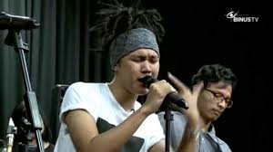 Apart from generating chord progressions, this website can help you improve musical compositions and suggest you some sweet chord sequences to make music. Kumpulan Chord Dhyo Haw Kunci Gitar Lagu Reggae Mudah Dimainkan Pemula Tribunstyle Com