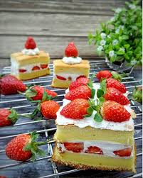 Resep bolu kukus pandan santan ekonomis. Resep Cara Membuat Strawberry Shortcake Lembut Enak Dan Sederhana Resep Kue Asli Jepang Resepkuekomplit Com Kumpulan Resep Kue Resep Kue Makanan Kue