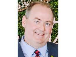 Roger Dee's Instagram, Twitter & Facebook