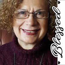 OMG I almost forgot about our monthly appreciation box😳😳. I would love  for you all to tell me in the comments below when you joined The Shabby  Tree and what you like