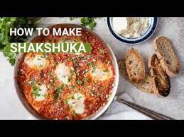 This Easy Shakshuka Recipe Poaches Eggs With A Little Trick In A Simple Homemade Spicy Tomato Vegetable Sau Easy Shakshuka Recipe Shakshuka Recipes Shakshuka