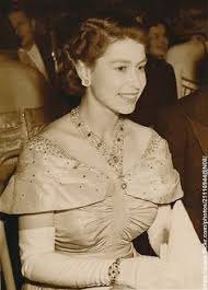 Что ждут жители британии в 2021 году от королевской семьи? Idei Na Temu Koroleva Elizaveta 900 V 2021 G Koroleva Elizaveta Koroleva Korolevskie Semi