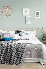 Sage is variant of green which is able to provide shady and calm effect to bedroom and its owner. 7 Ways To Make A Green Bedroom Look Good Inspiration Furniture And Choice