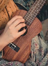 La Escuela de Música Shine Ukelele - La Escuela de Música Shine