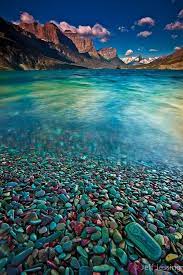 15 Amazing Places To Visit In Montana Fascinating Places Cool Places To Visit Top Honeymoon Destinations National Park Photos