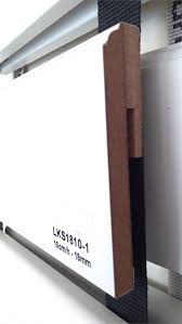 Gizli gönye ve birazcık mastik ile bozuk. 10 Cm Pvc Lake Supurgelik