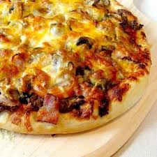 Dragon S Kitchen Bacon Cheeseburger Pizza Delicious Pizza Recipes Bacon Cheeseburger Pizza Delicious Pizza