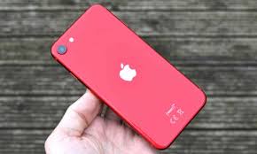 Smartphone manufacturers have made significant strides in the last few years in regards camera technology, including apple. Iphone Se Review Apple S Cut Price Smartphone King Iphone The Guardian