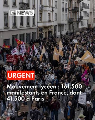 Selon le ministère de l'Intérieur, pour le mouvement lycéen, 161.500 personnes manifestent en France, dont 41.500 à Paris. [Afp] #manifestation #lycée #france #information #actualité