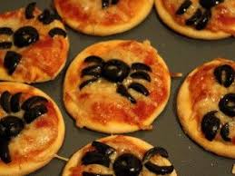 Recettes De Halloween Diner Pour Halloween Idee Repas Halloween Recette Halloween Apero