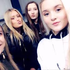 Erin Roach (Erinroachh)