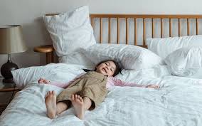 Choisir une couette pour son enfant, quelle taille de couette et drap pour le lit enfant | par petite amélie. Couette Epaisse Ou Fine Notre Selection Selon La Saison Le Parisien