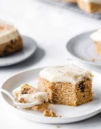 Beat with an electric mixer on medium speed until well mixed. Healthy Pumpkin Bars With Cream Cheese Frosting Sugar Free Londoner