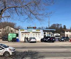 See more of american do it yourself garage on facebook. Man Hurt At Tiffin Garage Suffered Serious Lower Body Injuries Police Barrie News