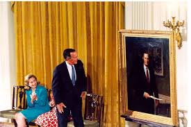 The Unveiling Of An Official Portrait Of George H W Bush At The East Room Of The White House Presidential History Presidential Portraits George Bush Family