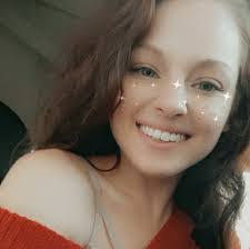 Lindsay Mcelfresh's Instagram, Twitter & Facebook