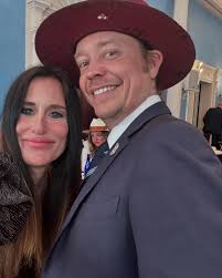 MONA STACY ⭐️✨