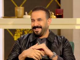 صدم النجم السوري قصي خولي متابعيه وجمهوره بتحول شكلهوذلك بعد خضوعه لتقنية تيكساس التي غيرت وجهه تماماوقد. Cdv Uyy52mpt3m