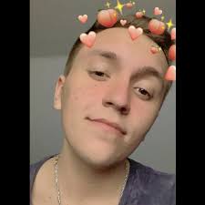 Aiden Grimm's Instagram, Twitter & Facebook