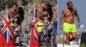 El artista urbano se refirió al tema en medio de una curiosa charla que sostuvo con su alter. Abrazos Y Besos La Romantica Escapada De Maluma Y Su Novia Vos