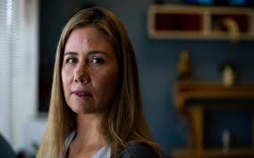 CA police officers keep jobs despite criminal convictions