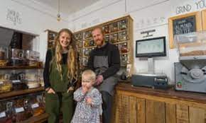 Do you agree with the plastic free shop's star rating? The Plastic Free Stores Showing The Big Brands How To Do It Plastics The Guardian