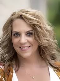 Marla Rojas's Instagram, Twitter & Facebook