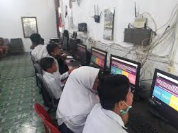 Kemampuan otot untuk melakukan suatu ketahanan akibat suatu beban dinamakan. Soal Pjok Kelas 7 Smt 2 Physical Ed Quizizz