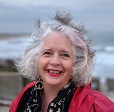 Anne Rennie's Instagram, Twitter & Facebook