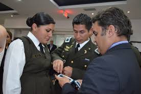 La policía nacional del ecuador inicia inscripciones en línea del 2021, en los próximos meses, se cree que sea en julio el reclutamiento 2021 , cuidado con los estafadores, todo el procedimiento se lo realiza vía web, al igual que procesos anteriores, el registro fue por internet , porfavor mantenerse. Diez Oficiales De La Policia Nacional Fueron Ascendidos Ministerio De Gobierno