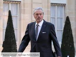 Alain delon, invité dans c à vous sur france 5 le 2 septembre. Alain Delon Evoque Son Fils Cadet Alain Fabien Avec Durete Et Severite Femme Actuelle Le Mag