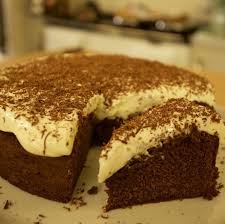 Tip the mixture into your prepared cake tin and smooth the top. James Martin On Twitter On Now Itv My Greatbritishadventure I M Joined By Chefpaulrankin And Fish Stew Chocolate Stout Cake And Mackerel With Fennel And Grapefruit Salad Are On The Menu Https T Co 2kysmknvos