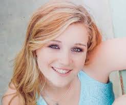 Ivy Dow's Instagram, Twitter & Facebook