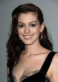 Queen anne and her lace. Pin On Anne Hathaway