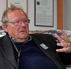 Alors étudiant, il fut l'une des victimes de cette campagne. Adam Michnik Welt