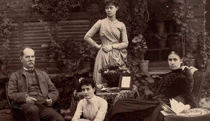 The Fishing Fleet: British Debutantes Searching for Love in India | TheCollector
