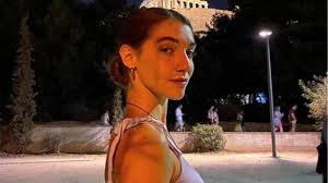 Προτιμάς μαίρη μηλιαρέση ή ζέτα μακρυπούλια; Sofina Lazarakh H Korh Ths Mairhs Mhliaresh Pozarei Gymnh Sth 8alassa