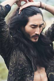 One of his most iconic hairstyles is perhaps the long, luscious red hair he rocked in the music video for fantastic baby. Best Long Hairstyles For Men 2021 Edition