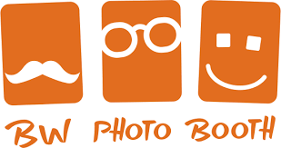 Fotografiile se fac la studio, atelierul de imagini, pietonal nr.22 și se tipăresc pe loc. CabinÄƒ Foto In Mall Poze La Minut Bw Photo Booth