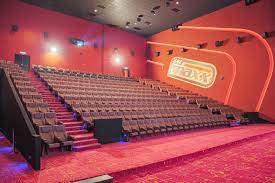 Three in the front, two on the side, and two in the back. Maxx 4dx Dolbyatmos D Box åˆ°åº•æ˜¯ä»€ä¹ˆä¸œä¸œ ä¸ºä»€ä¹ˆä»·æ ¼å·®å¾ˆå¤§ ä»Šå¤©ä¸ºä½ ä¸€ä¸€æ­ç§˜