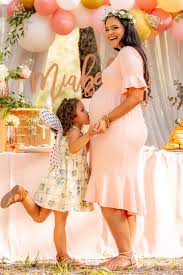 Campbell says most people spend between $30 and $50 on baby shower gifts. Best Gifts For A Baby Shower Popular Ideas For Baby Showers