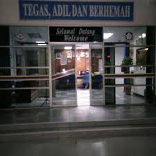 Masjid unisza, gong badak, 21000 kuala terengganu, terengganu darul iman. Balai Polis Gong Badak
