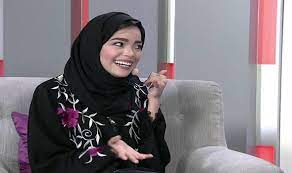 قبل مايبدء الفلم طلع فيديو لي و انا أقول لاحمد اشكثر انا احبه و. Ù…Ø´Ø§Ø¹Ù„ Ø§Ù„Ø´Ø­ÙŠ Øª Ø¹Ù„Ù† Ø¹Ù† Ø§Ù„Ø³Ø¨Ø¨ Ø§Ù„Ø­Ù‚ÙŠÙ‚ÙŠ ÙˆØ±Ø§Ø¡ Ø®Ù„Ø¹Ù‡Ø§ Ù„Ù„Ø­Ø¬Ø§Ø¨ ÙˆØ²ÙˆØ¬Ù‡Ø§ ØµÙˆØª Ø§Ù„Ø§Ù…Ø§Ø±Ø§Øª