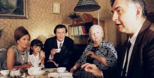 Známe ho jako moderátora, herce, improvizátora, ale nejdříve ze všeho byl jaroslav dušek učitelem. Perlicky A Zajimavosti Z Nataceni Kultovniho Filmu Pelisky Styl Instory Cz