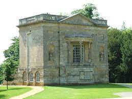 Photo Of Queens Temple At Stowe Landscape Gardens At Stowe School Stowe Gardens Stowe House Building A Small House
