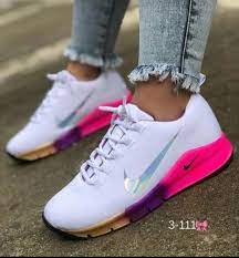 Pin By Wiwii On Sneakers Cute Sneakers Nike Workout Shoes Workout Shoes